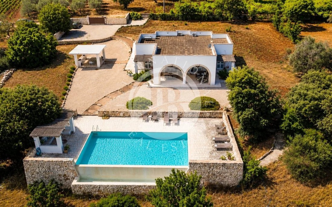 Villa in Ostuni, Apulia, Italy 1 - 19011029