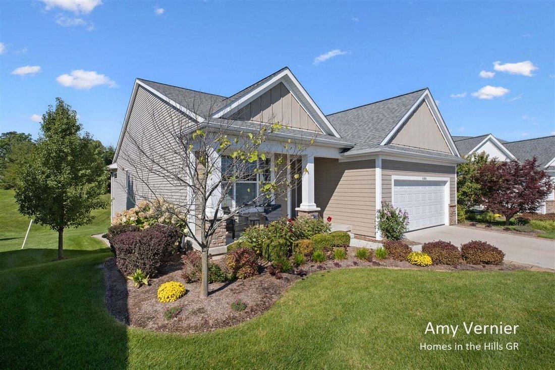 Condo in Plainfield charter Township, Michigan, United States 5 - 19010052