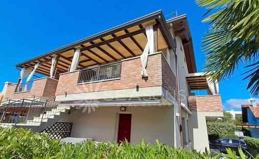 Villa in Lido di Jesolo, Jesolo, Veneto 1