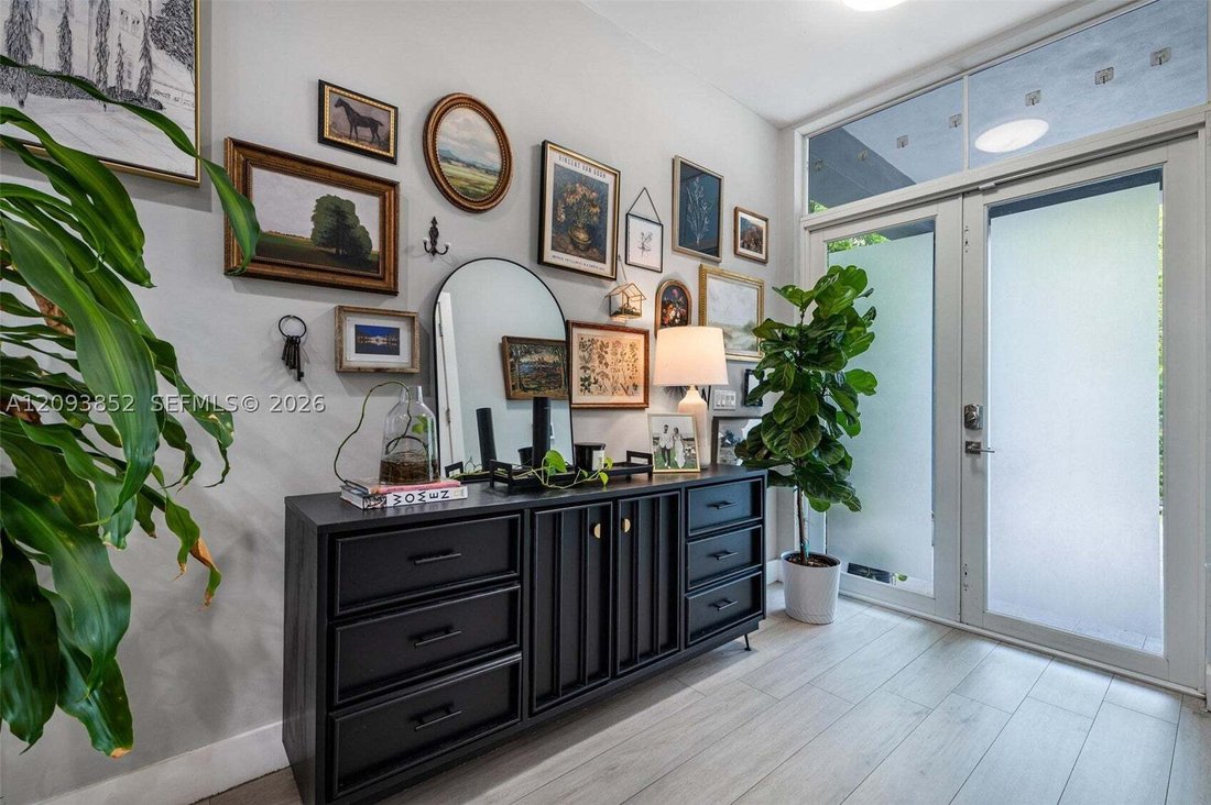 Townhouse in Miami, Florida, United States 3 - 19009581
