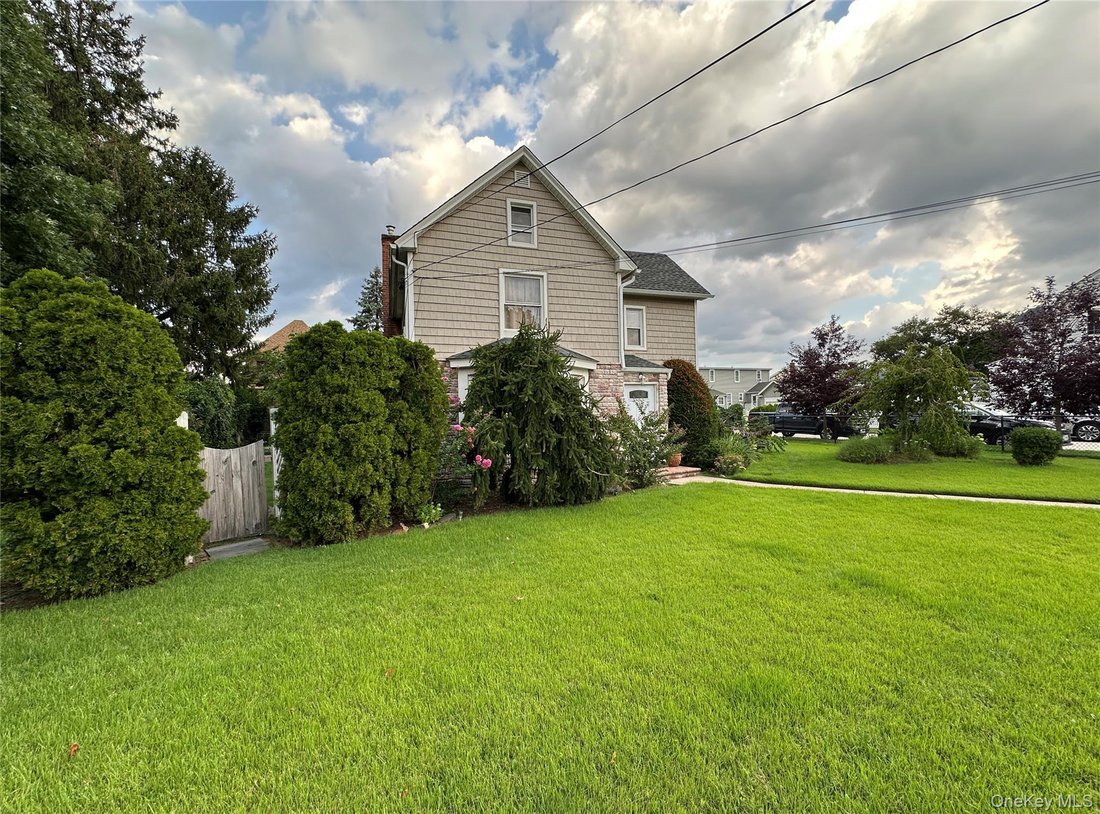 Lynbrook, New York, United States 2 - 19014805