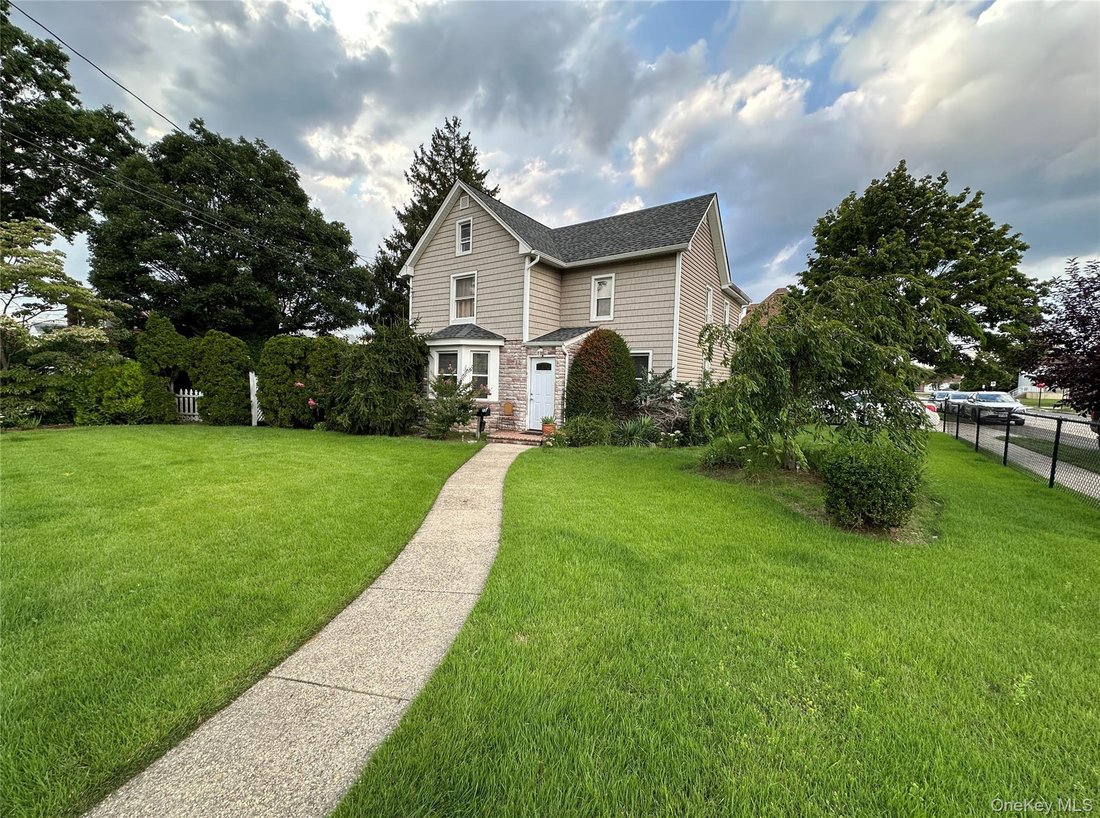 Lynbrook, New York, United States 1 - 19014805
