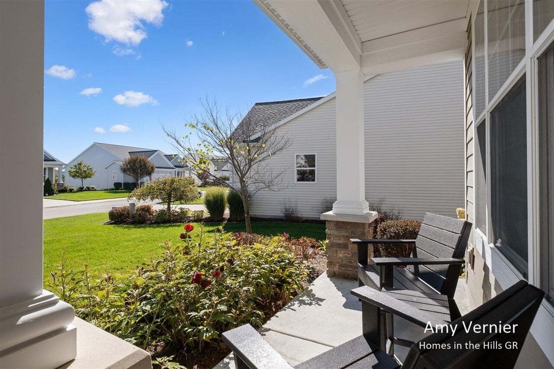 Condo in Plainfield charter Township, Michigan, United States 4 - 19010052