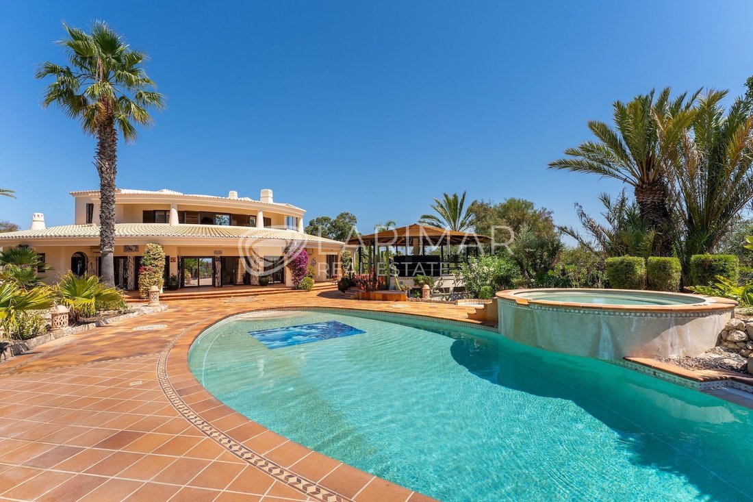 Villa in Lagoa e Carvoeiro, Algarve, Portugal 2 - 19015316