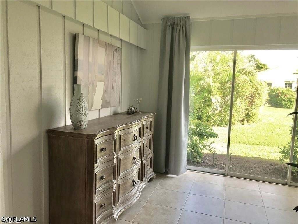 Condo in Naples, Florida, United States 5 - 19012246