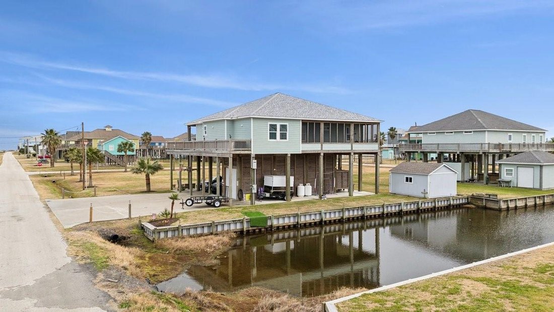 House in Bolivar Peninsula, Texas, United States 2 - 19014606