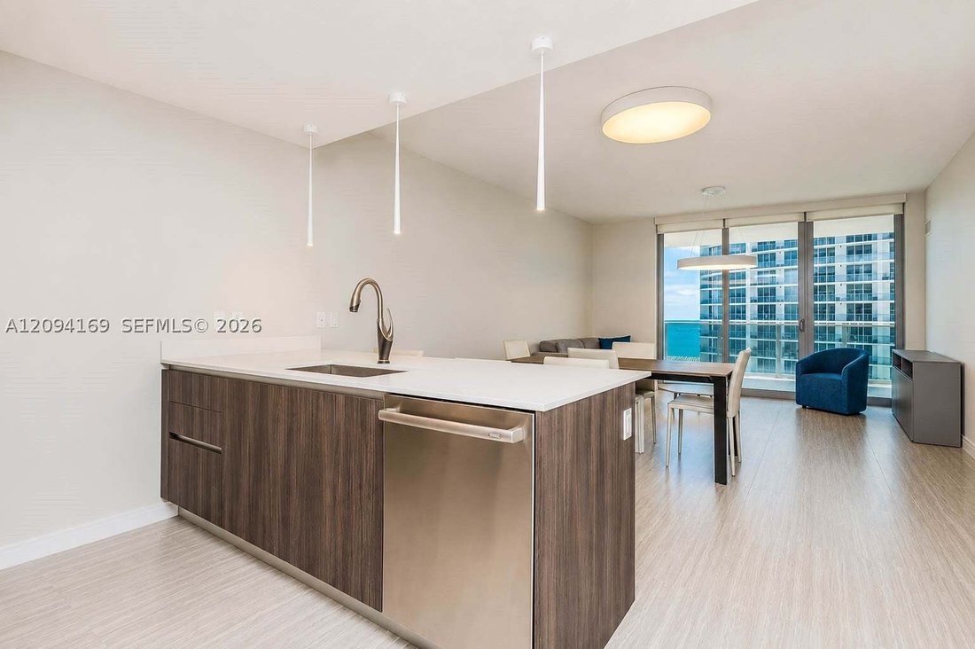 Condo in Miami, Florida, United States 5 - 19009566