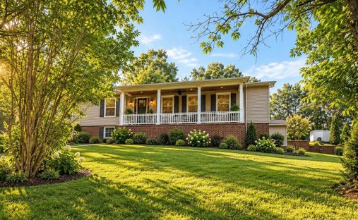 House in Cottontown, Tennessee, United States 1