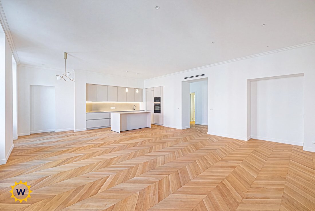 Apartment in Le Port, Nice, France 3 - 19010989