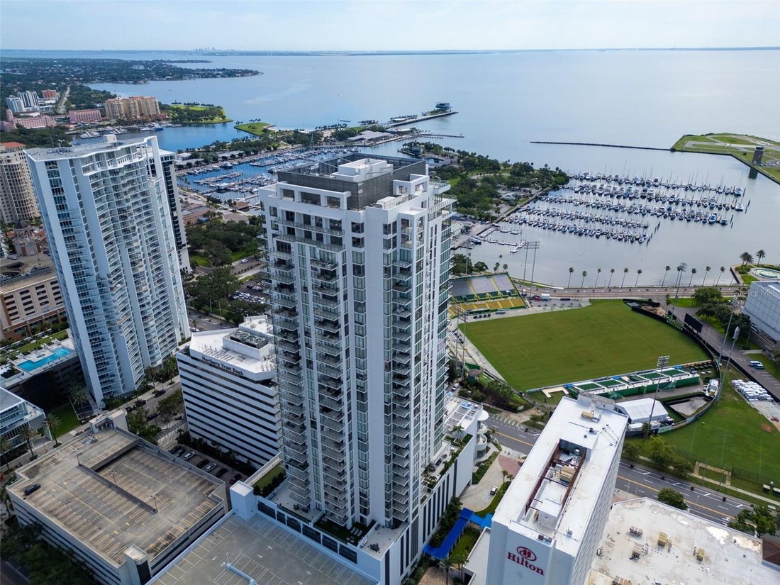 Condo in St. Petersburg, Florida, United States 1 - 19009945