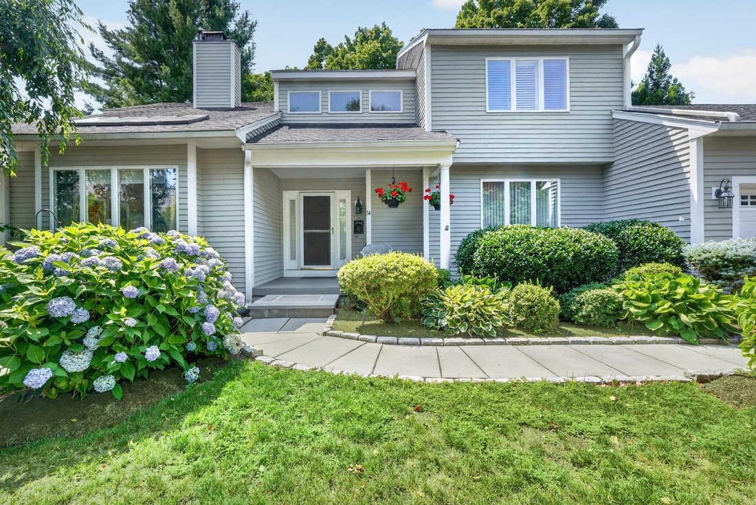 House in Canton, Massachusetts, United States 2 - 19013888