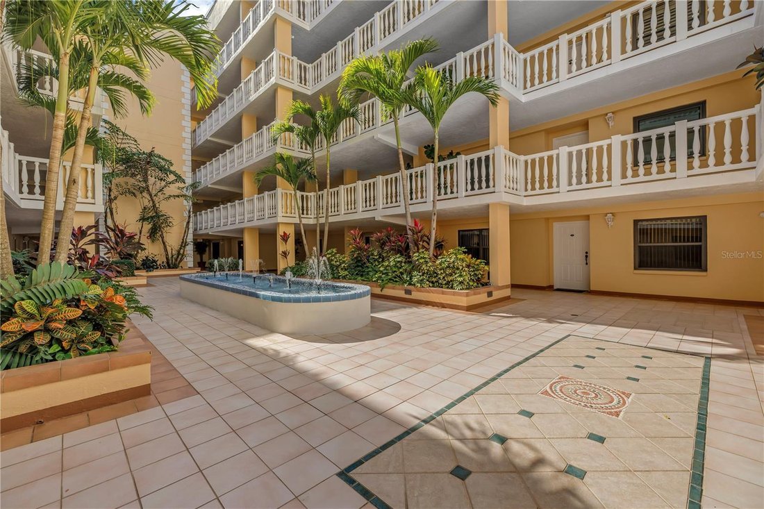 Condo in St. Pete Beach, Florida, United States 3 - 19009446