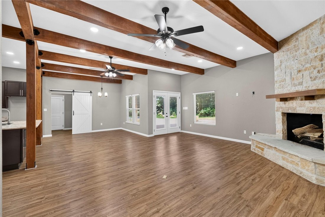 House in Cleveland, Texas, United States 5 - 19014557