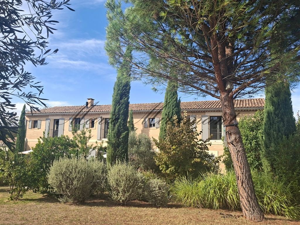 Estate in La Balance-Palais des Papes, Avignon, France 1 - 19010674