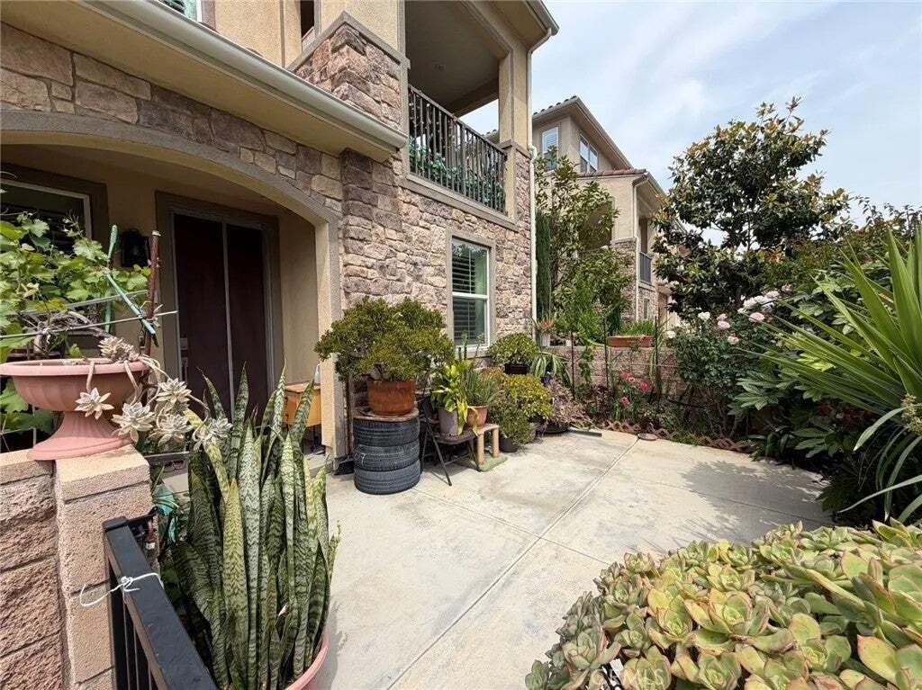 Condo in Alhambra, California, United States 2 - 18026648