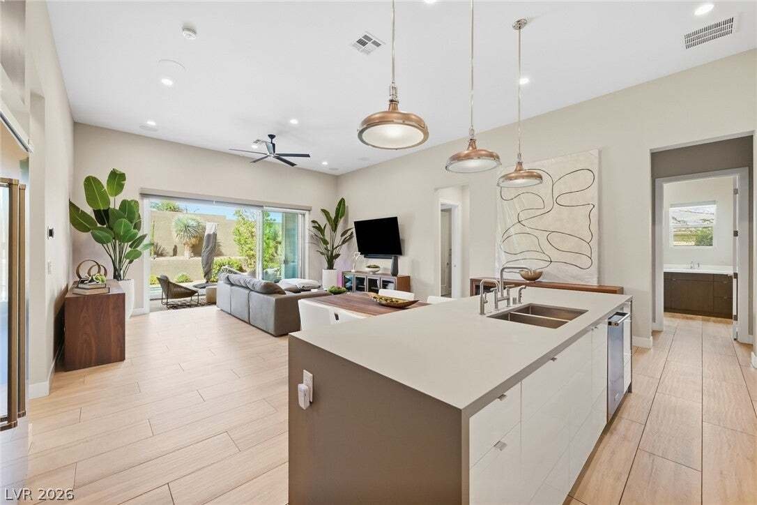 House in Las Vegas, Nevada, United States 4 - 19012161