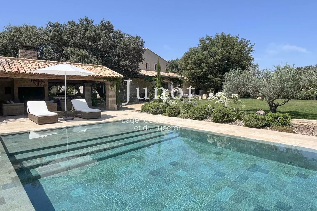 Casa en Eygalières, Provenza-Alpes-Costa Azul, Francia 4 - 19009865