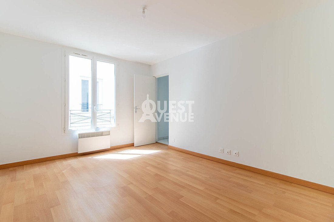 Apartment in Léon-Blum Folie-Regnault, Paris 11e Arrondissement, Paris 4 - 16066777