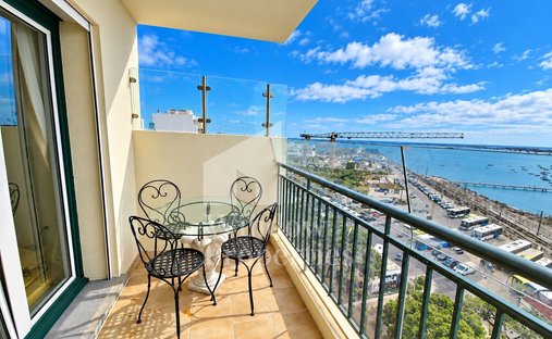 Penthouse in Faro (Se e Sao Pedro), Algarve, Portugal 1