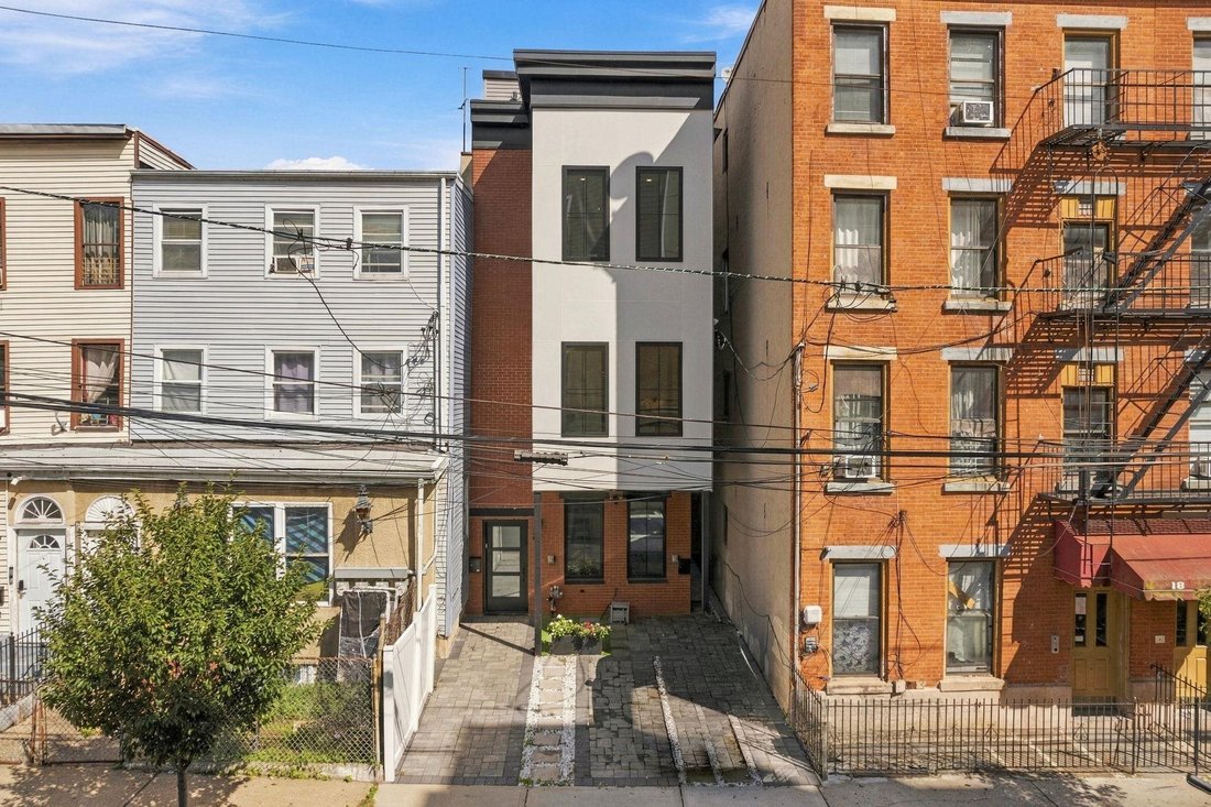 Condo in Jersey City, New Jersey, United States 1 - 19014741