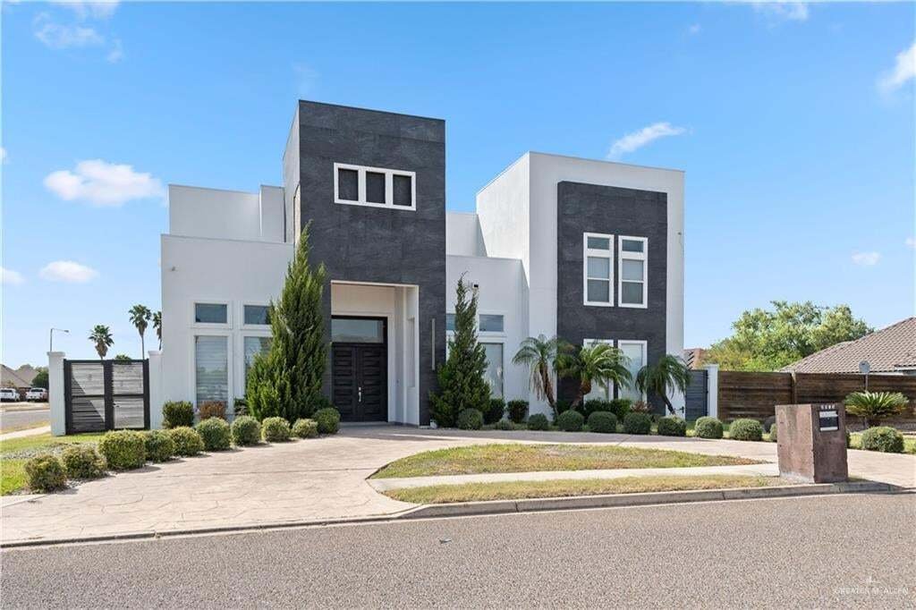 House in Mission, Texas, United States 2 - 19012413