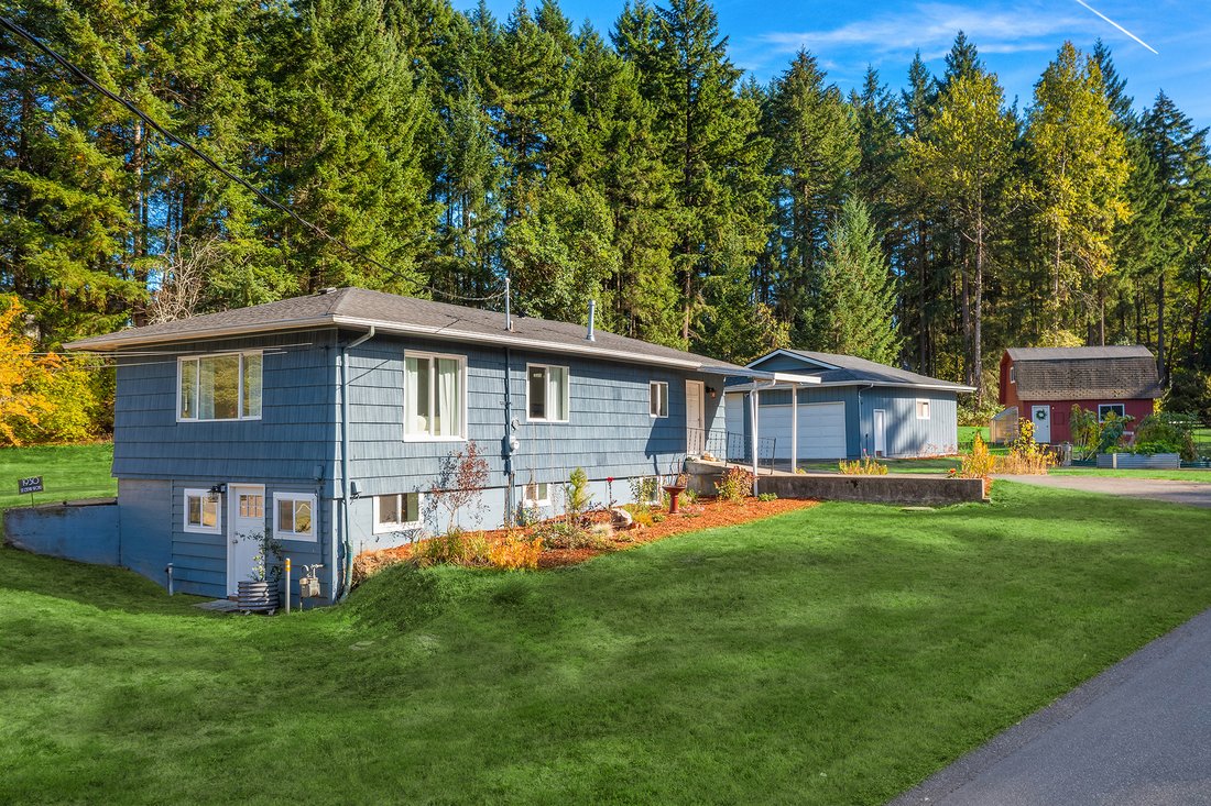 House in Port Orchard, Washington, United States 1 - 19014701