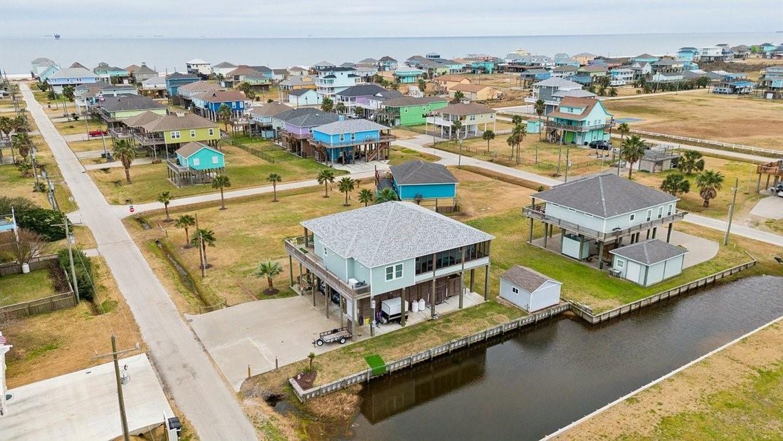 House in Bolivar Peninsula, Texas, United States 3 - 19014606