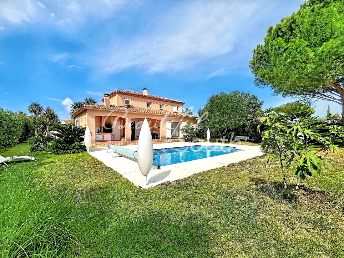 Villa in Perpignan, Occitania, France 1 - 19011042