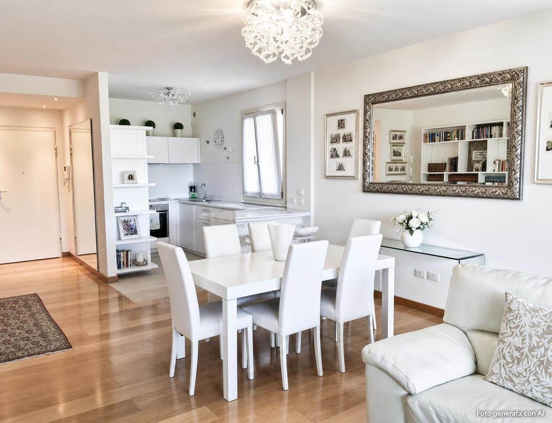 Apartment in Desenzano Centro, Desenzano del Garda, Lombardy 2 - 19015141