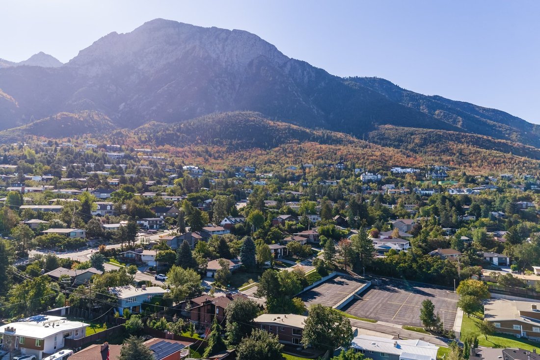 House in Holladay, Utah, United States 3 - 19011793