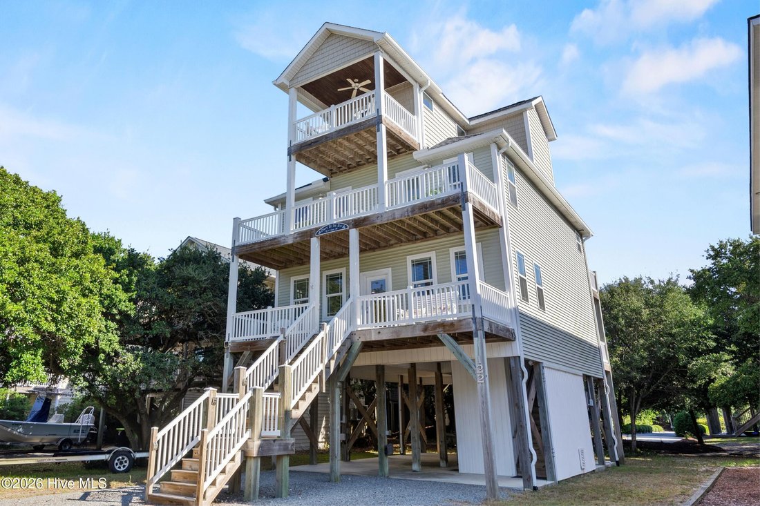 House in Topsail Beach, North Carolina, United States 1 - 19013460