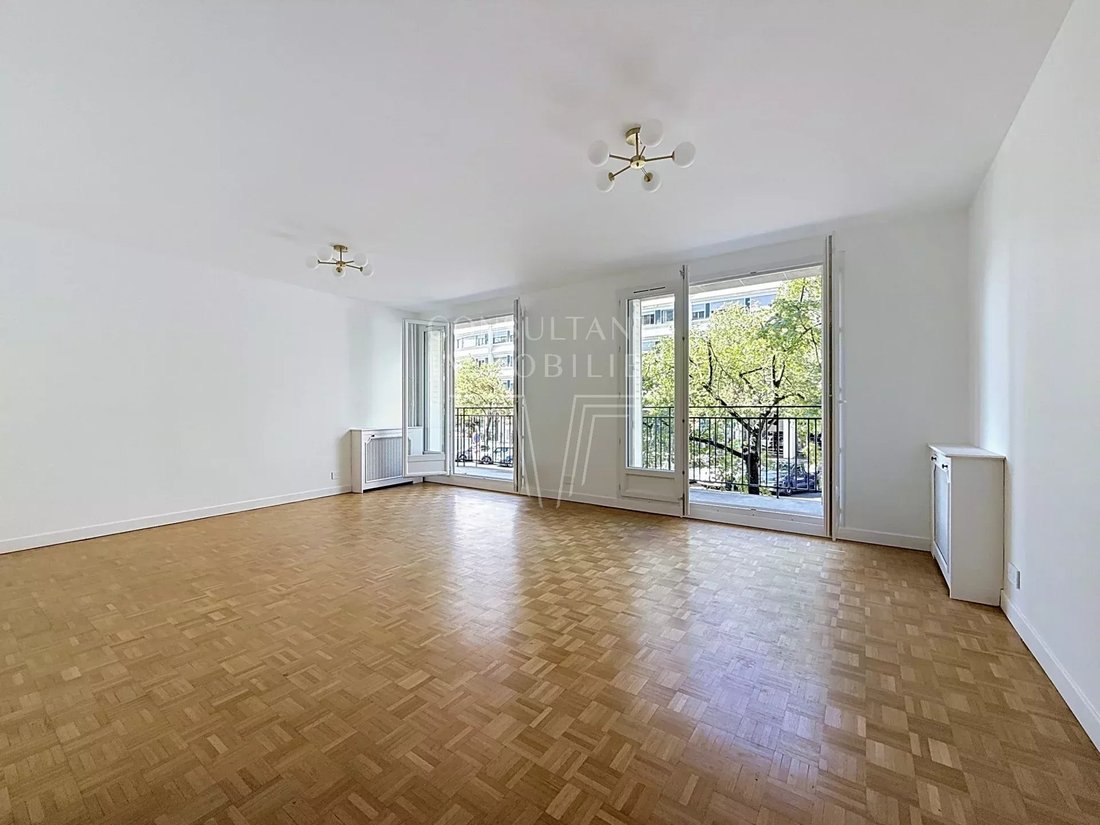 Apartment in Vaugirard-Parc des Expositions, Paris 15e Arrondissement, Paris 1 - 19010803