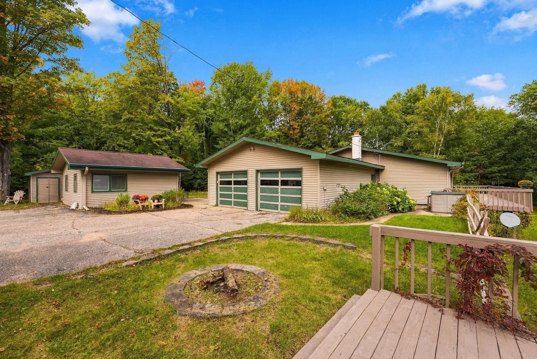House in Lake City, Michigan, United States 2 - 19010014