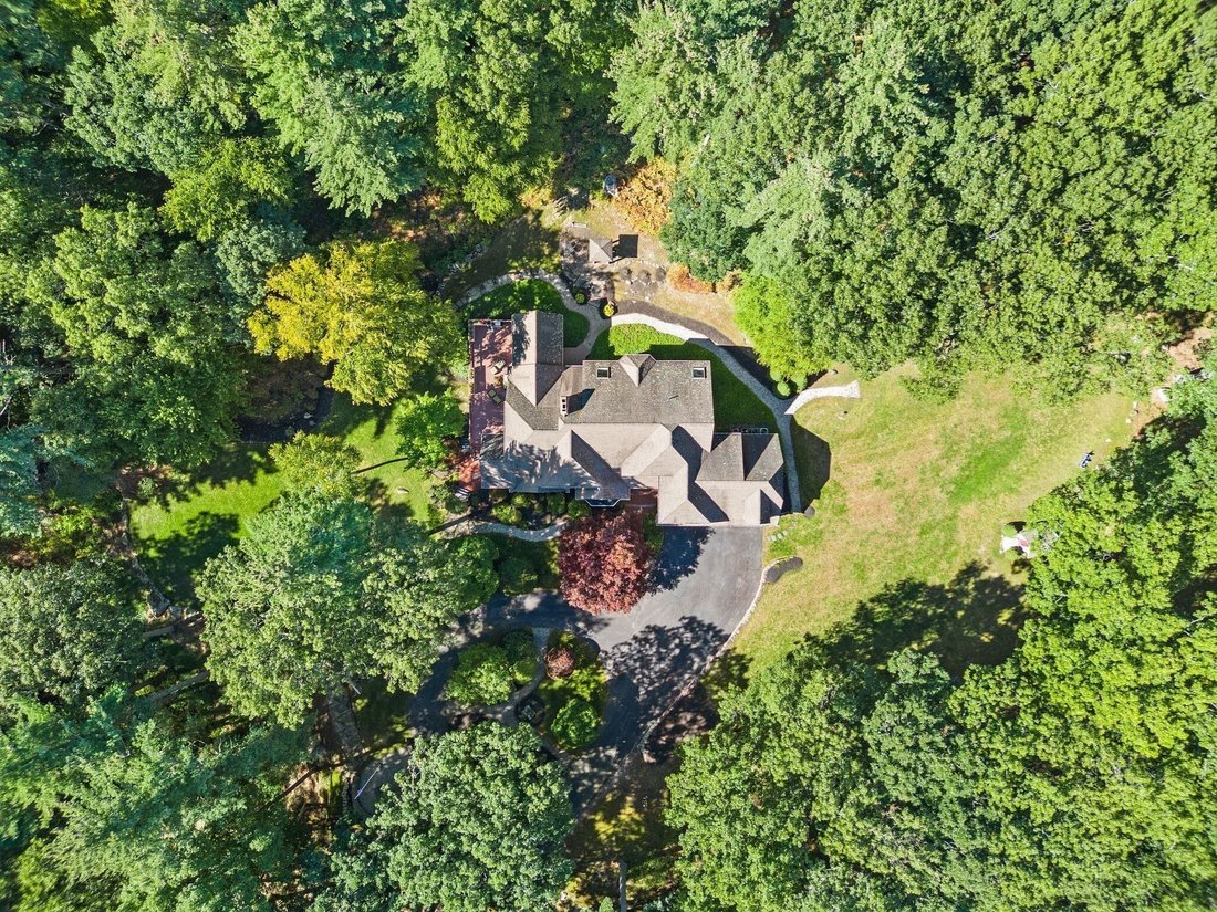 House in Bolton, Massachusetts, United States 2 - 19013898