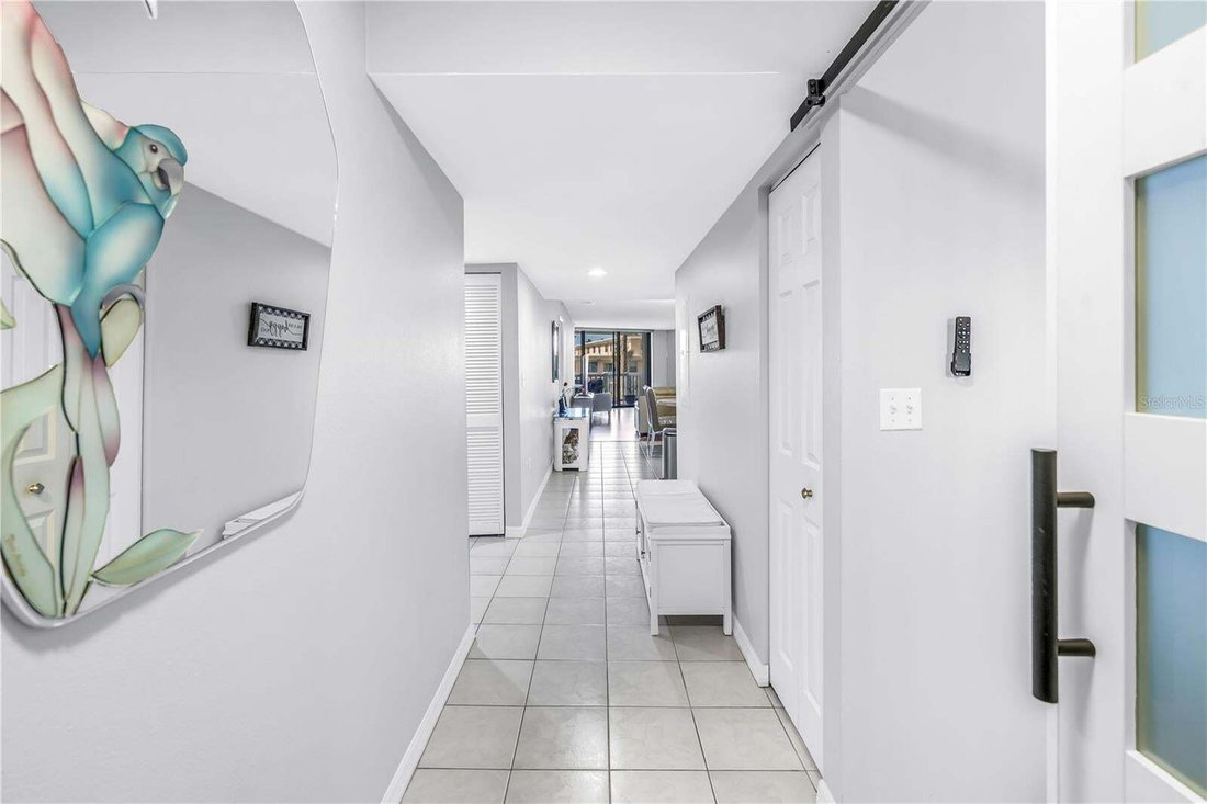 Condo in St. Pete Beach, Florida, United States 4 - 19009446