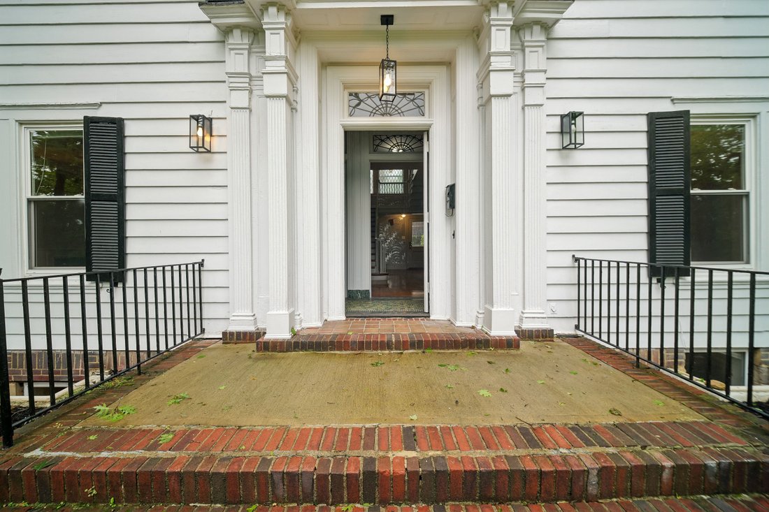 House in South Orange, New Jersey, United States 3 - 19008740