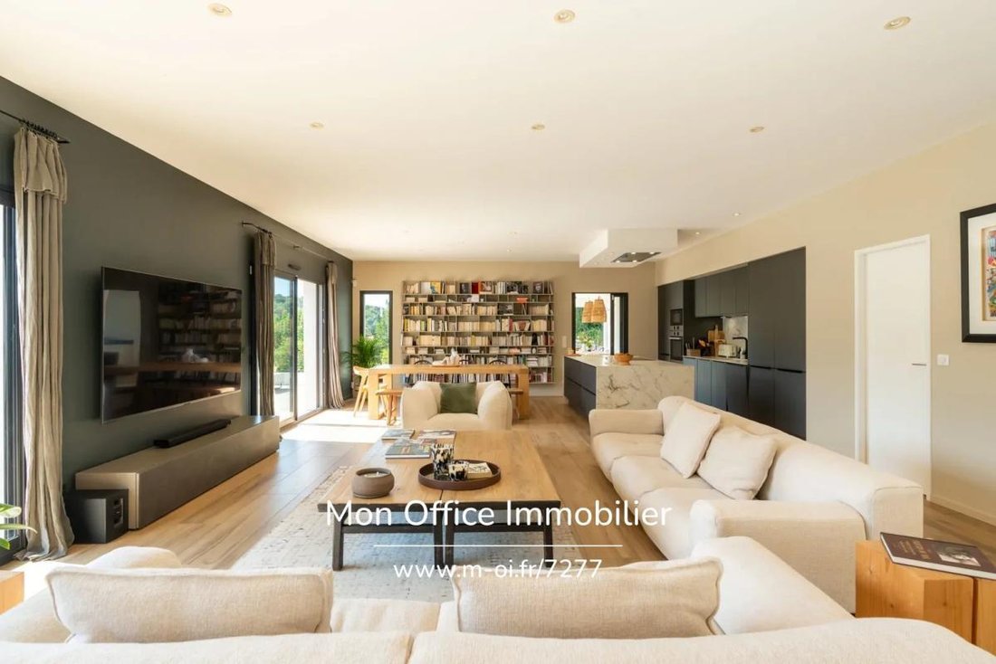 House in Est-Repentance-Les Trois Bons Dieux, Aix-en-Provence, France 3 - 19010956
