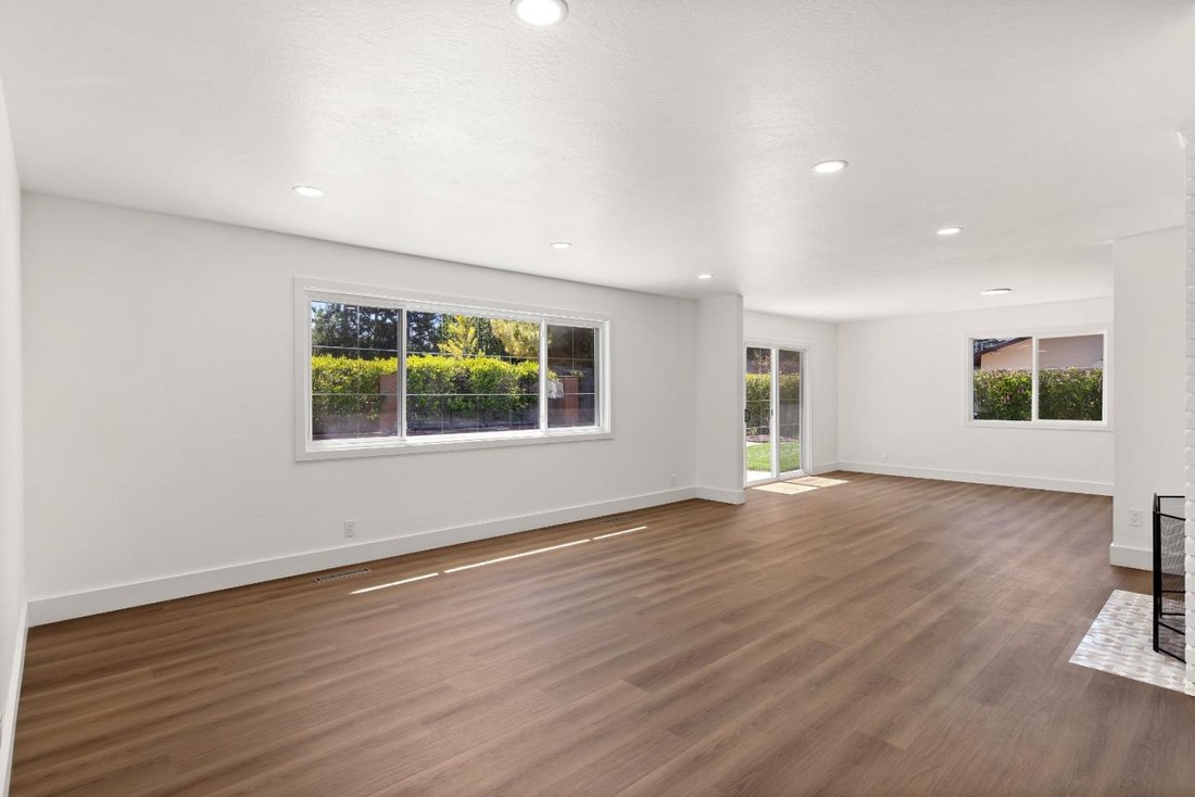 House in Saratoga, California, United States 3 - 19012892