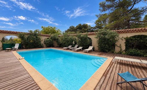 House in Camplanier, Nimes, France 1