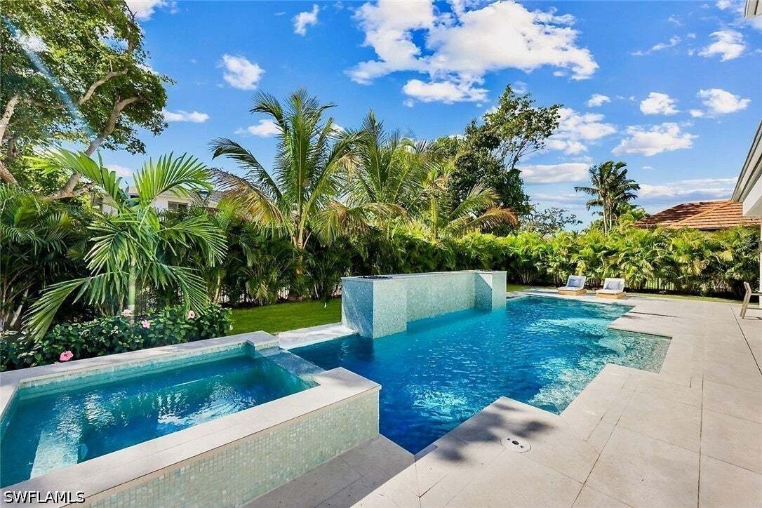 House in Naples, Florida, United States 5 - 19009039