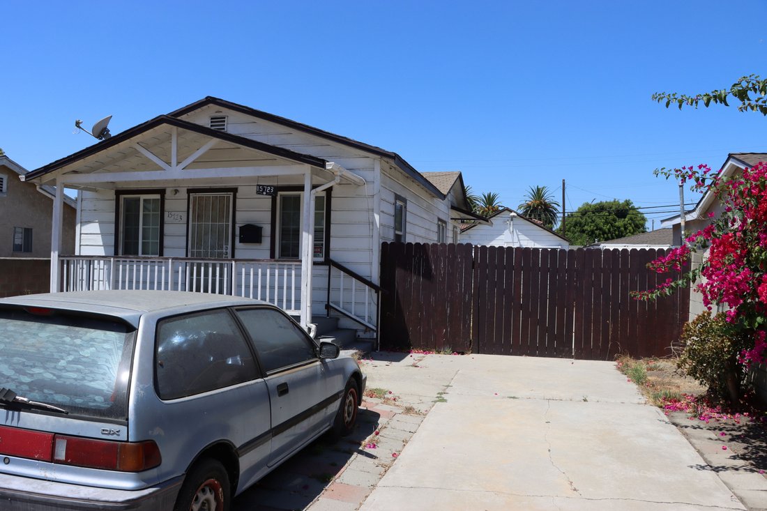 House in Paramount, California, United States 2 - 19011104
