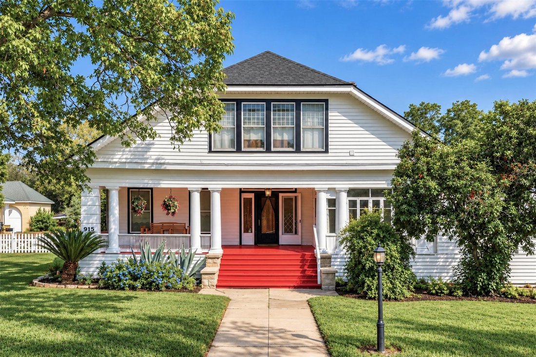 House in Gonzales, Texas, United States 1 - 19013165