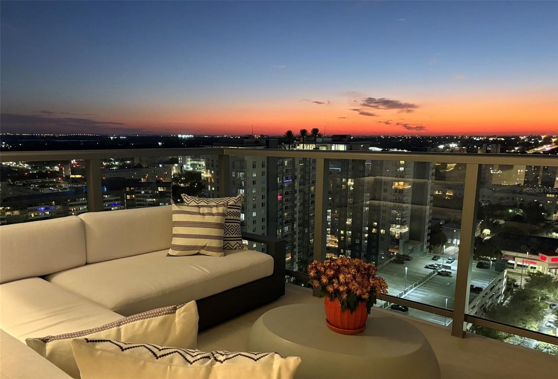 Condo in St. Petersburg, Florida, United States 2 - 19009945