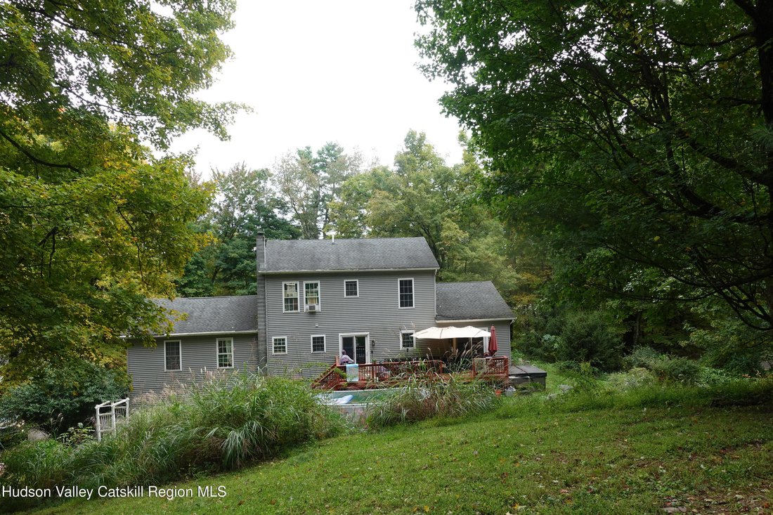House in Accord, New York, United States 1 - 19014991