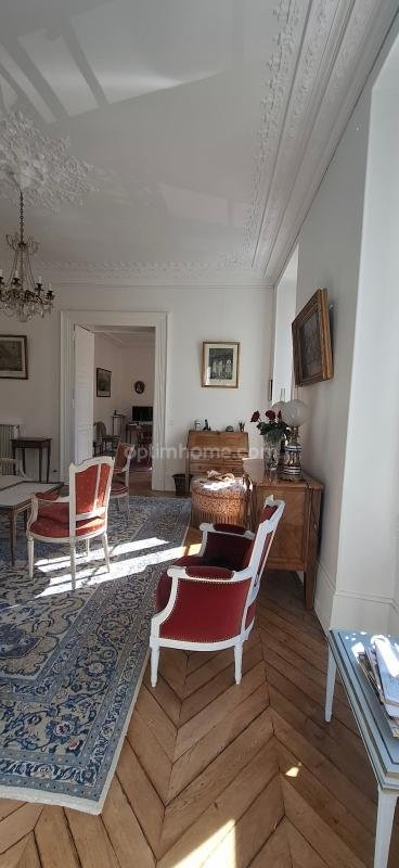 Apartment in Notre Dame, Versailles, France 3 - 19010896