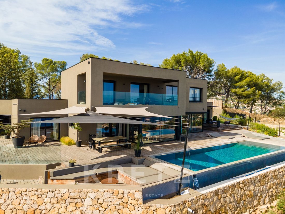 House in Carqueiranne, Provence-Alpes-Côte d'Azur, France 3 - 19011419