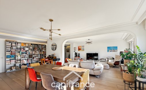 Wohnung in Hyères, Provence-Alpes-Côte d'Azur, Frankreich 1