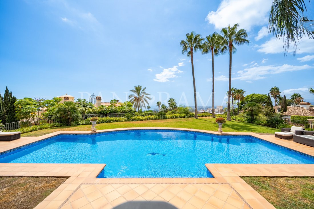 Villa in Sierra Blanca, Marbella, Spain 3 - 19009224