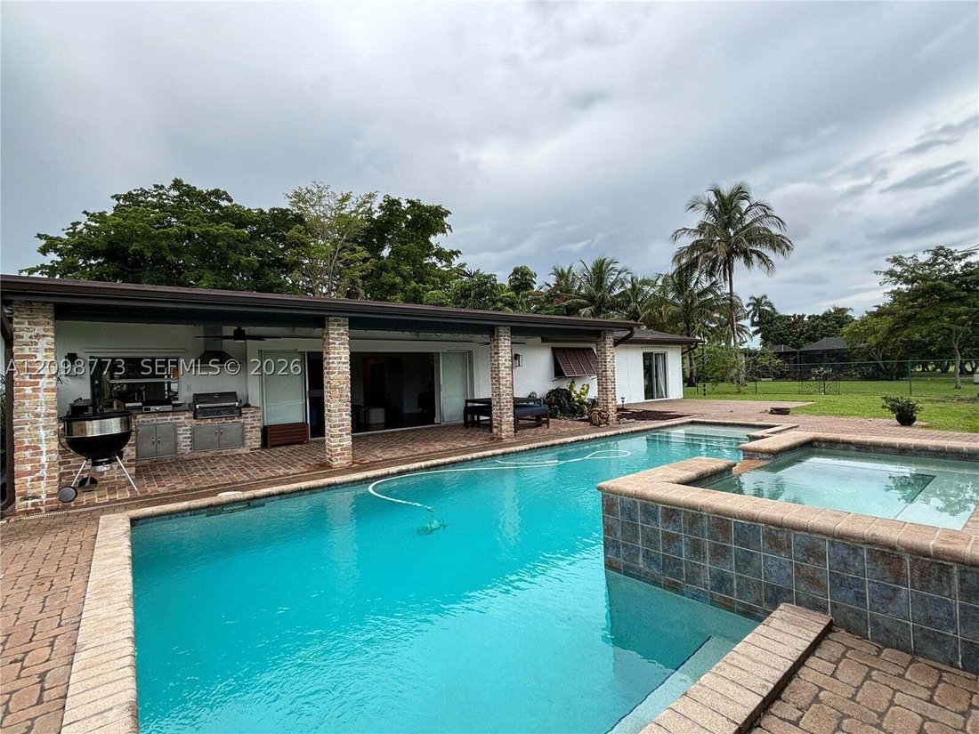 House in Miami, Florida, United States 2 - 19009563