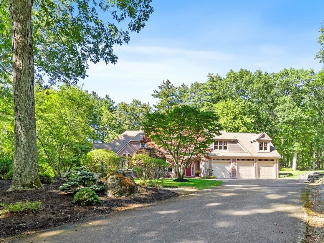 House in Bolton, Massachusetts, United States 1 - 19013898